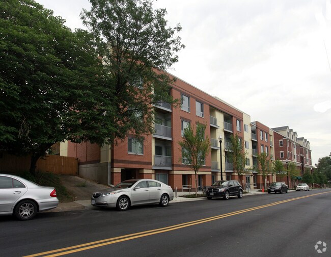 Macedonian Apartments in Arlington, VA