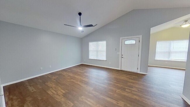 Building Photo - 4241 Sunglow Dr