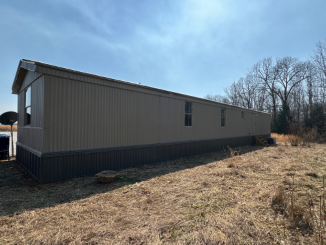 Building Photo - 160 Little Snow Creek Rd