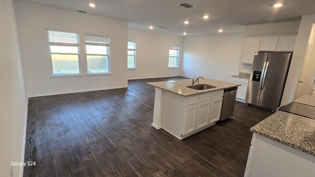 Foto del edificio - 14821 Perlino Wy