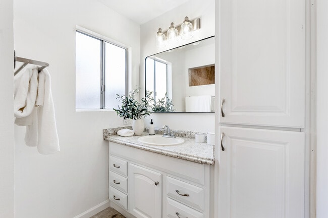 Bath Vanity - 335 Beverly Ave