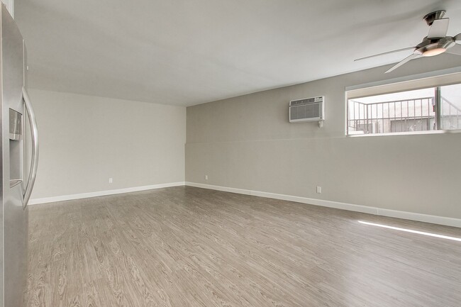 Interior Photo - eight70