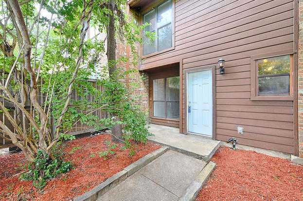 Primary Photo - 7522 Holly Hill Dr