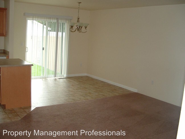 Building Photo - 1458 Fruitdale Dr