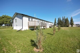Building Photo - 5016-5050 50 Ave