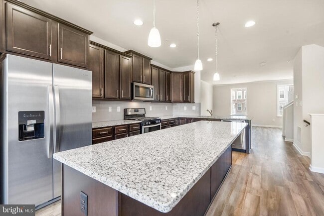 Building Photo - 5892 Bella Marie Wy