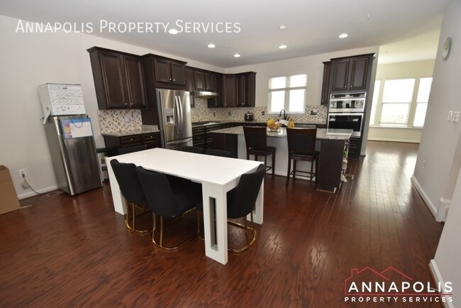 Foto del edificio - 7830 Bakers Creek Ln