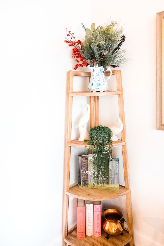 Foto del edificio - 260 E Connecticut Ave