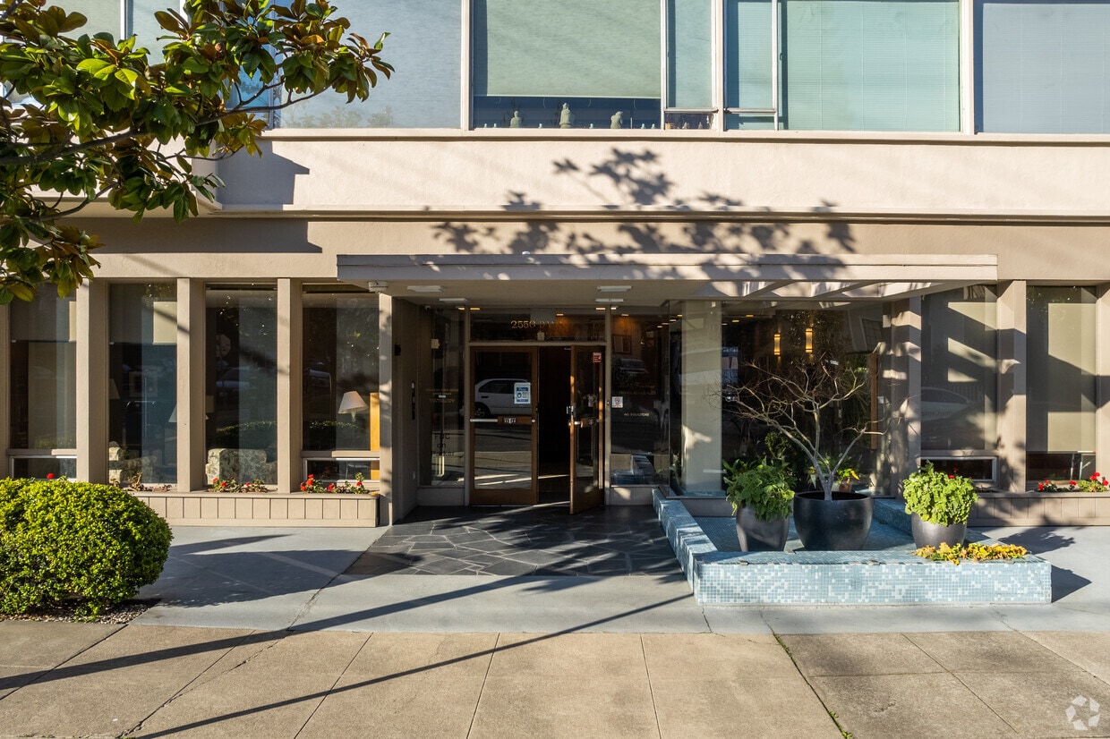Entrance - Berkeley Town House