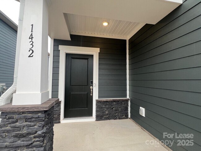 Foto del edificio - 1432 Wildflower St