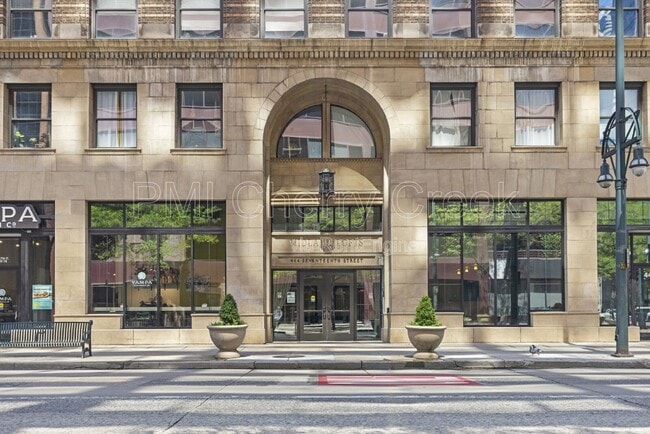 Building Photo - 444 17th St