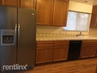 Building Photo - 2165 Hillside Ave