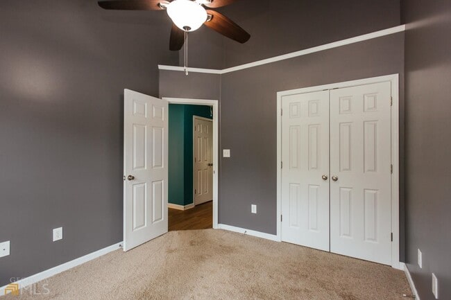 Foto del edificio - 137 Bristol Woods Dr