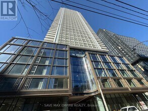 Building Photo - 88 Queen St E