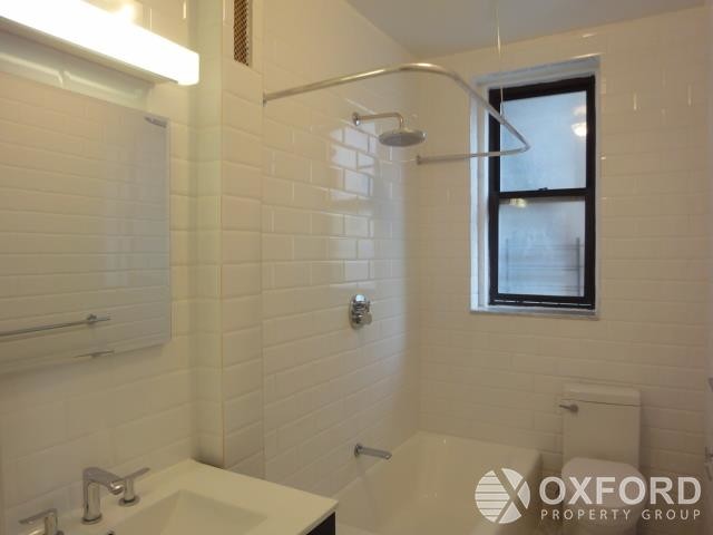 Foto del edificio - 204 West 98th Street