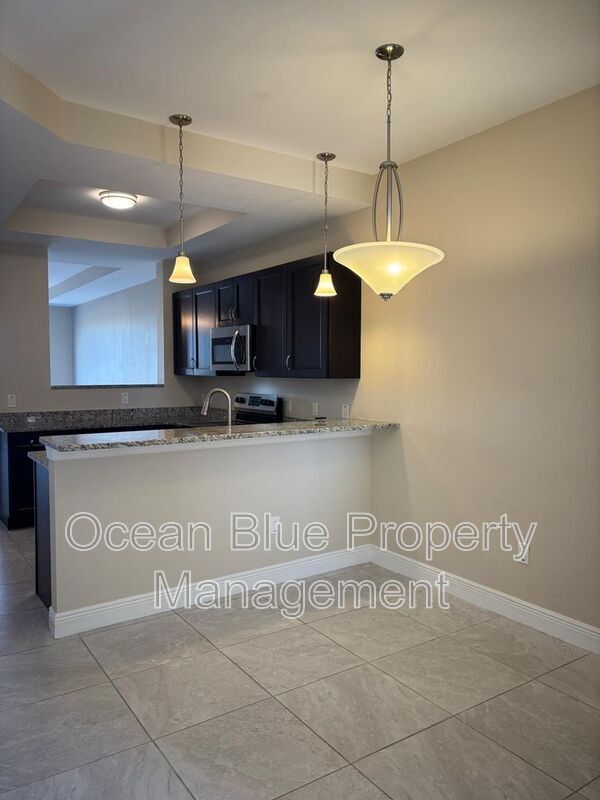 Foto del edificio - 421 SW 47th Terrace