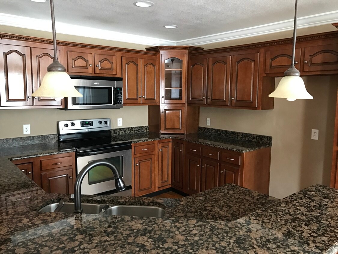 8456 Lexie Lane, Ooltewah, TN 37363 House Rental in Ooltewah, TN