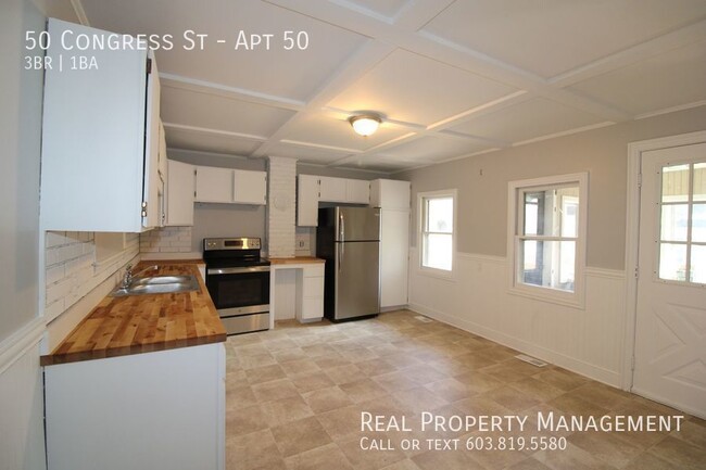Building Photo - Renovated 3 Bedroom Apartment in Rochester !