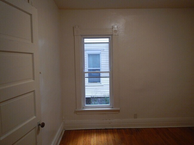 Foto del edificio - 614 S Beech St