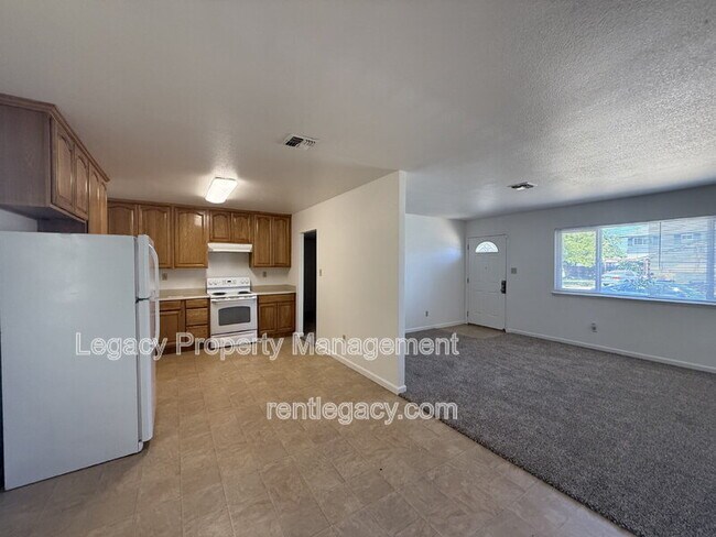 Photo - 6635 Chandler Dr House
