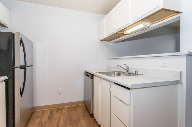 Foto del edificio - Welcome to Hillview Apartments – Your Tran...