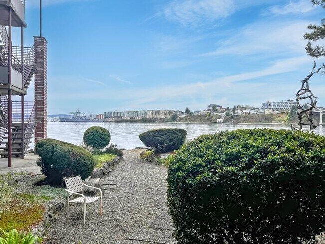 Foto del edificio - 211 Shore Dr