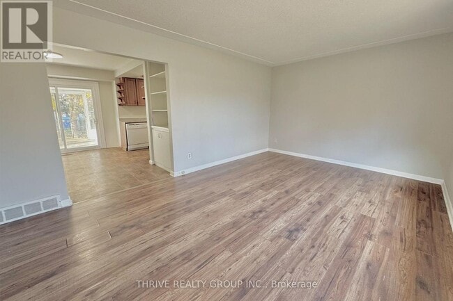 Building Photo - 173 Bancroft Rd