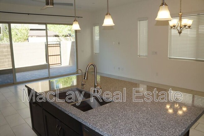 Foto del edificio - 7496 E Via De Luna Via