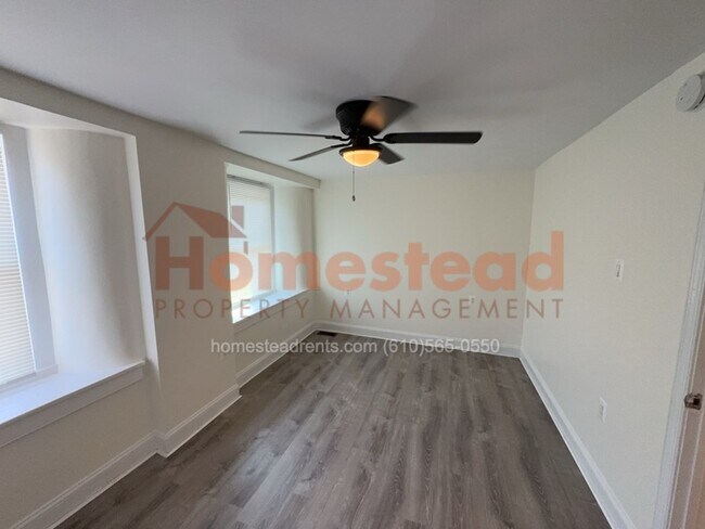 Foto del edificio - 2 Bedroom Trainer Home!