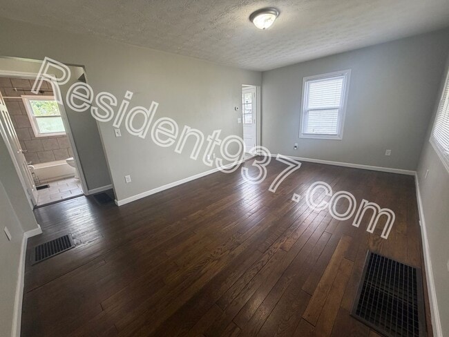 Photo - Charming 3 Bed 1 Bath in Kettering House