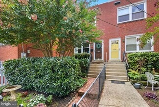 Building Photo - 1212 Princess St