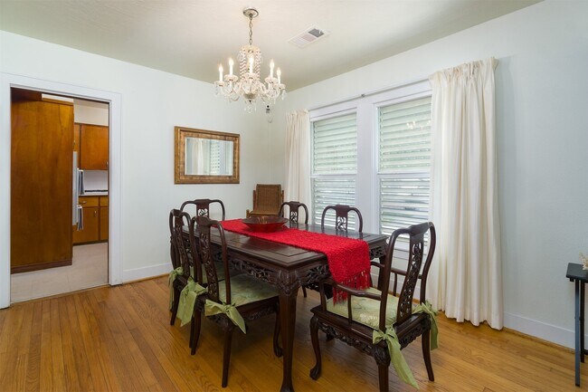 Building Photo - 3602 Ave Q 1/2