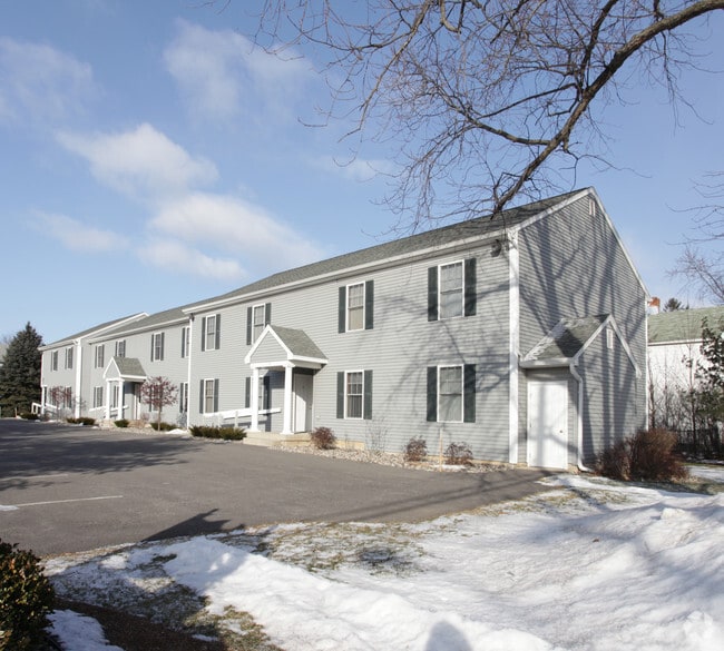 Heritage Village Apartments Rentals Guilderland, NY