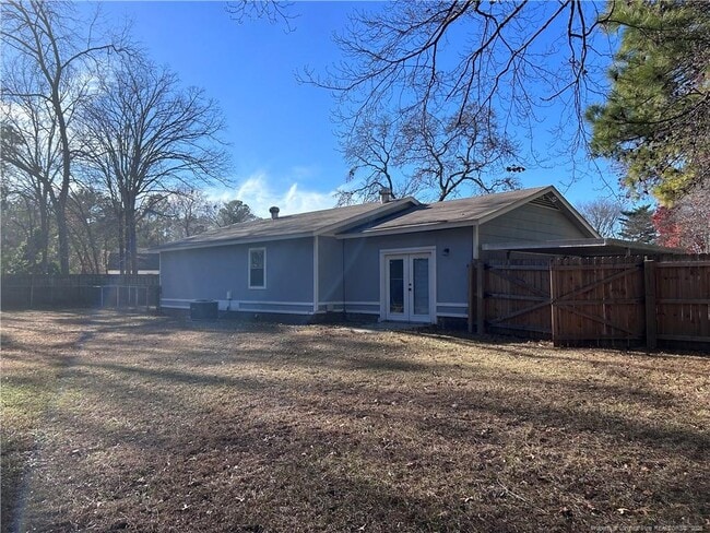 Building Photo - 4805 Old Field Rd