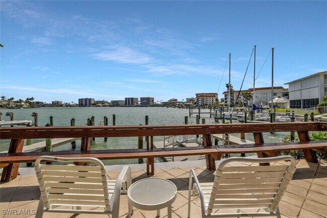 Foto del edificio - 354 Harbour Dr