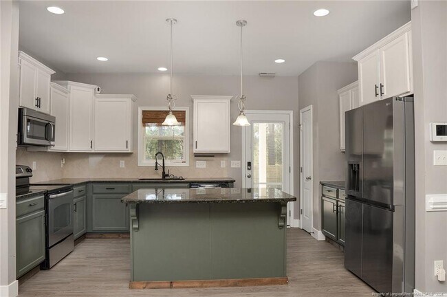 Foto del edificio - 6001 Daybrook Ct
