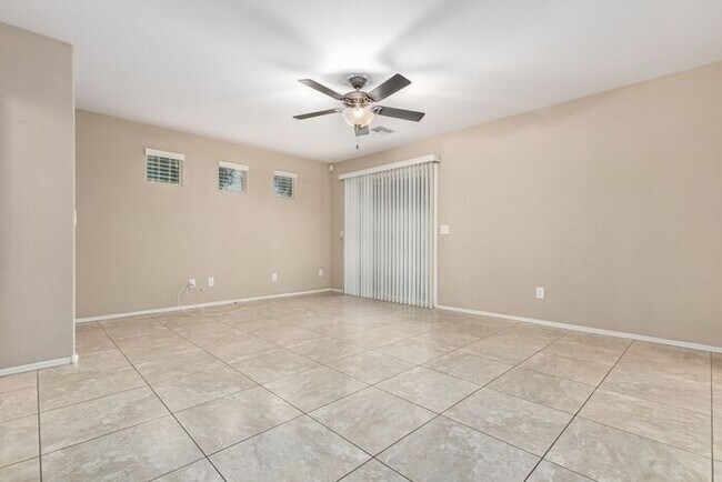 Building Photo - Beautiful Gilbert Home in Vicenz