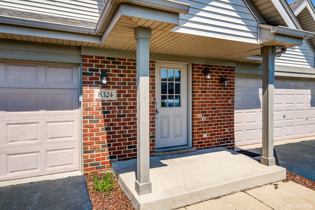 Building Photo - 8324 Chestnut Ct