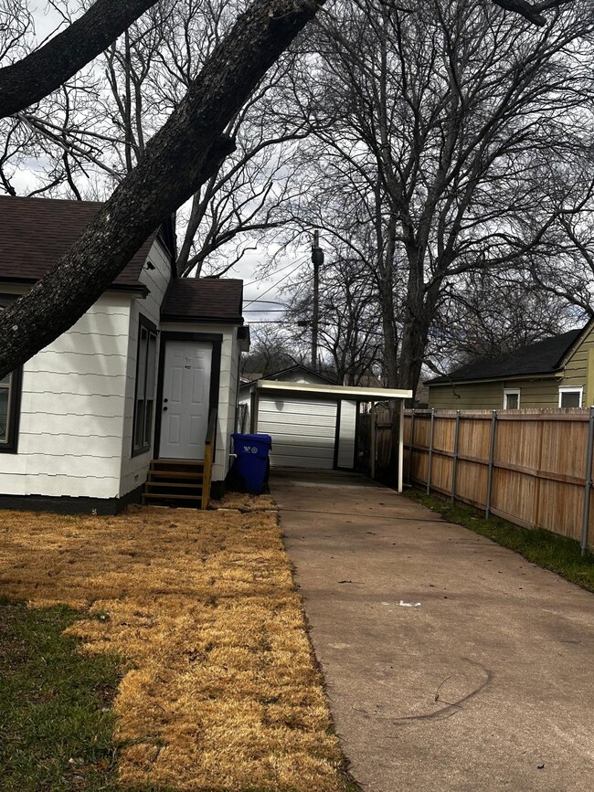 Foto del edificio - 2909 Alexander Ave