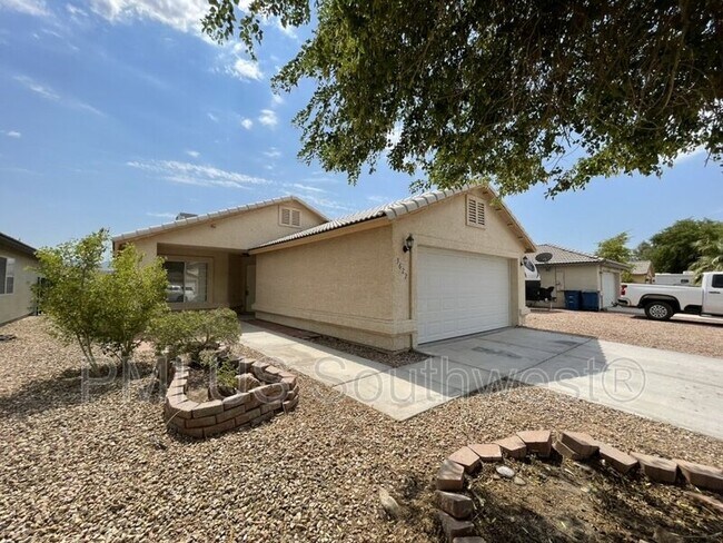 Foto del edificio - 3622 Terra Loma Dr