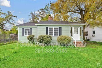 Building Photo - 206 Pinehill Dr