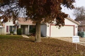 Building Photo - 4222 E Paradise Ave