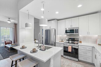 Building Photo - Cortland Uptown Altamonte