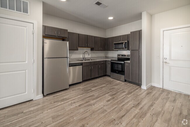 1 habitación, 1 baño - 721 pies cuadrados - Cocina - Sydney Trace Apartments