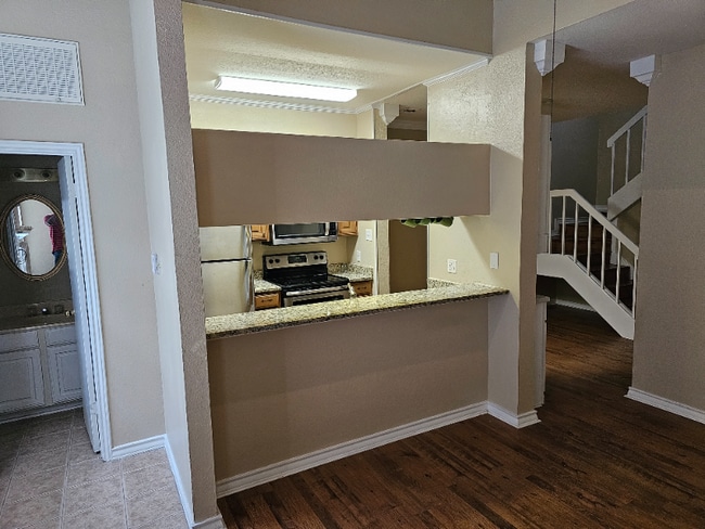 Foto del edificio - 6220 Bentwood Trail