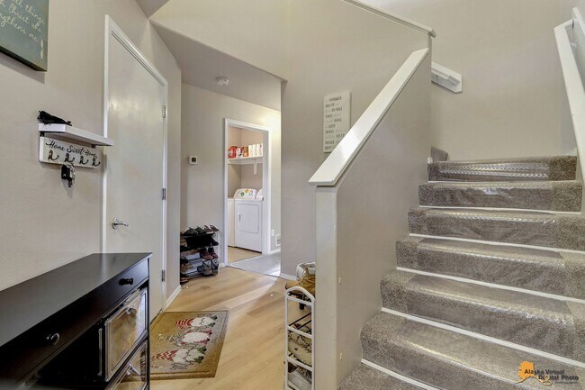 Foto del edificio - East Anchorage Home with Utilities Included!! Close to JBER! Attached Two Car Garage + Fenced in ...