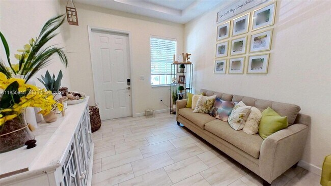 Building Photo - 1420 SE 26th Ave