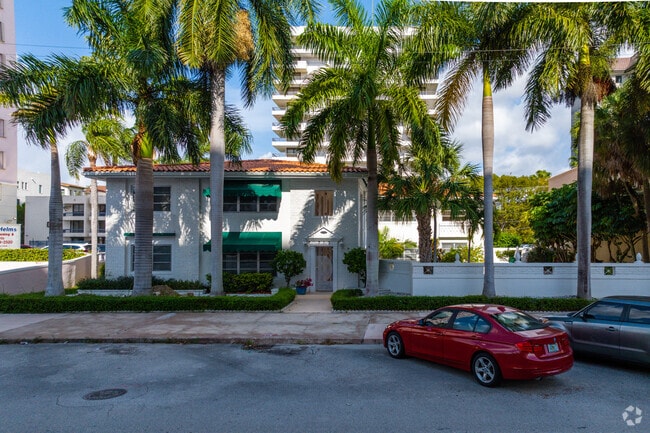 Building Photo - 719 Biltmore Way