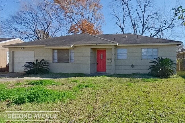 Photo - 205 Tilden Dr House