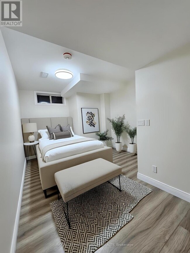 Photo du bâtiment - 2368 Drury Ln